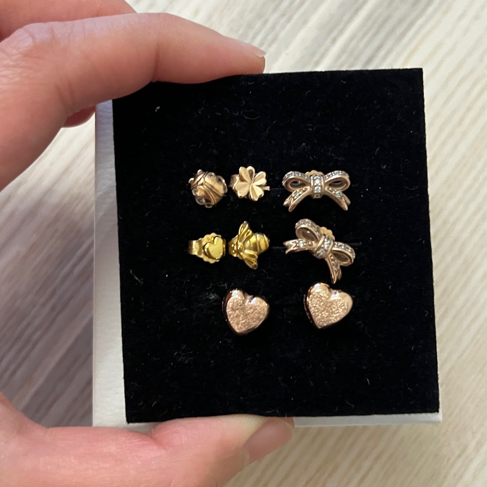 4 Pandora earrings